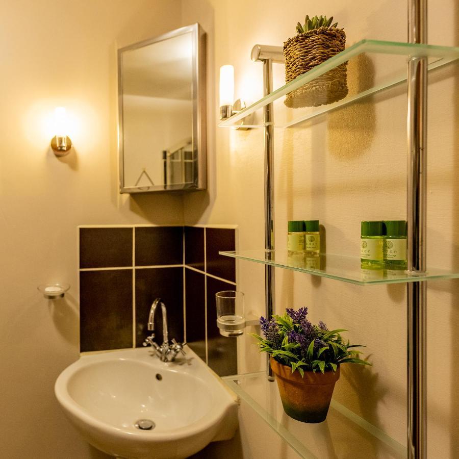 Benview Bed And Breakfast & Luxury Lodge, Isle Of North Uist Paible Exteriör bild